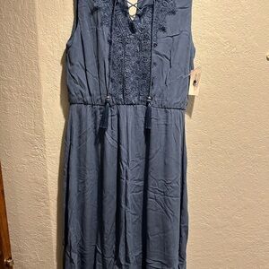 Dressbarn Sleeveless Lace Dress